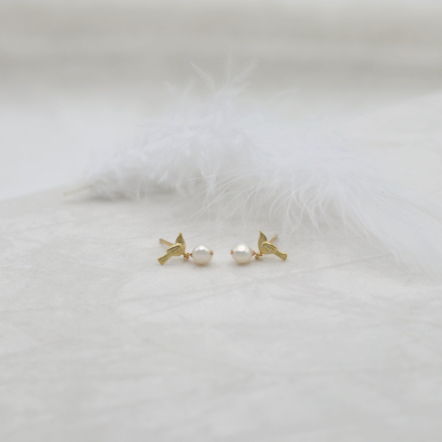 MINI BIRDIE STUD EARRINGS - GOLD