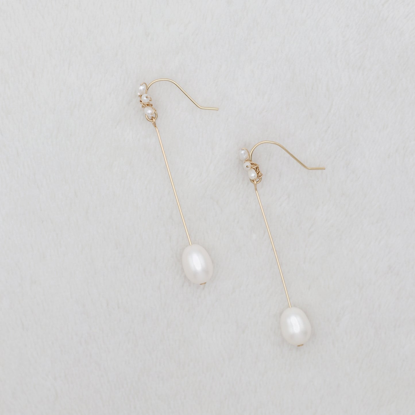 APPLE BLOSSOM PEARL EARRINGS - GOLD