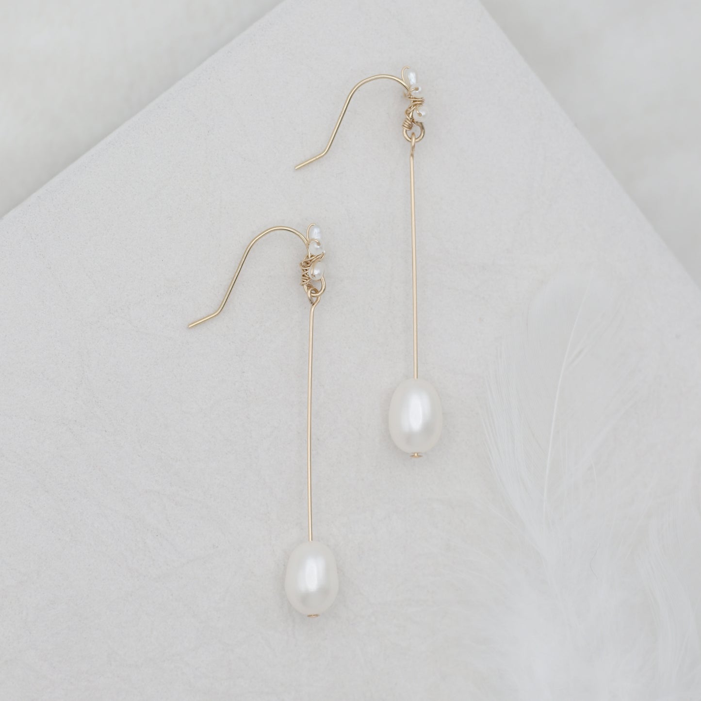 APPLE BLOSSOM PEARL EARRINGS - GOLD