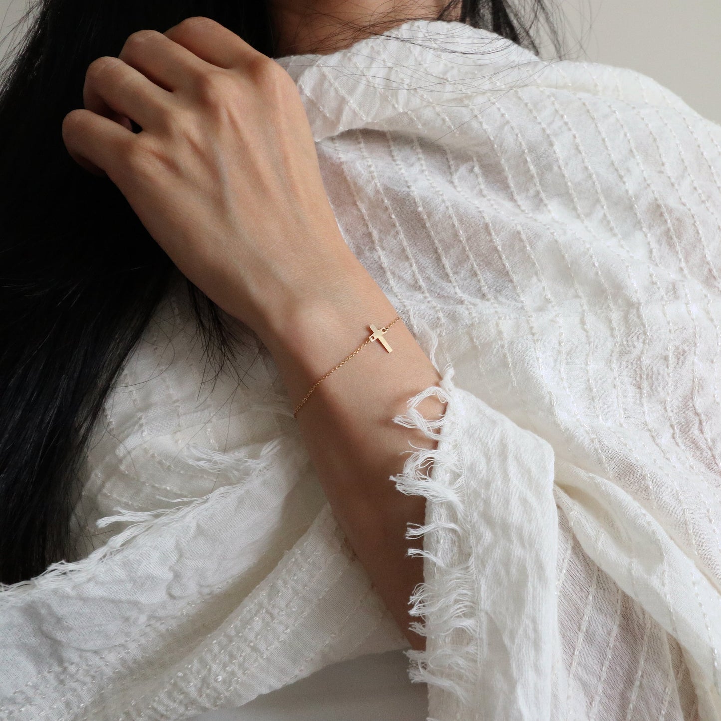 MINI CROSS BRACELET - GOLD