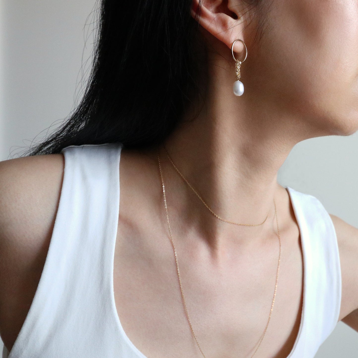 HALO PEARL CHARM EARRINGS - GOLD