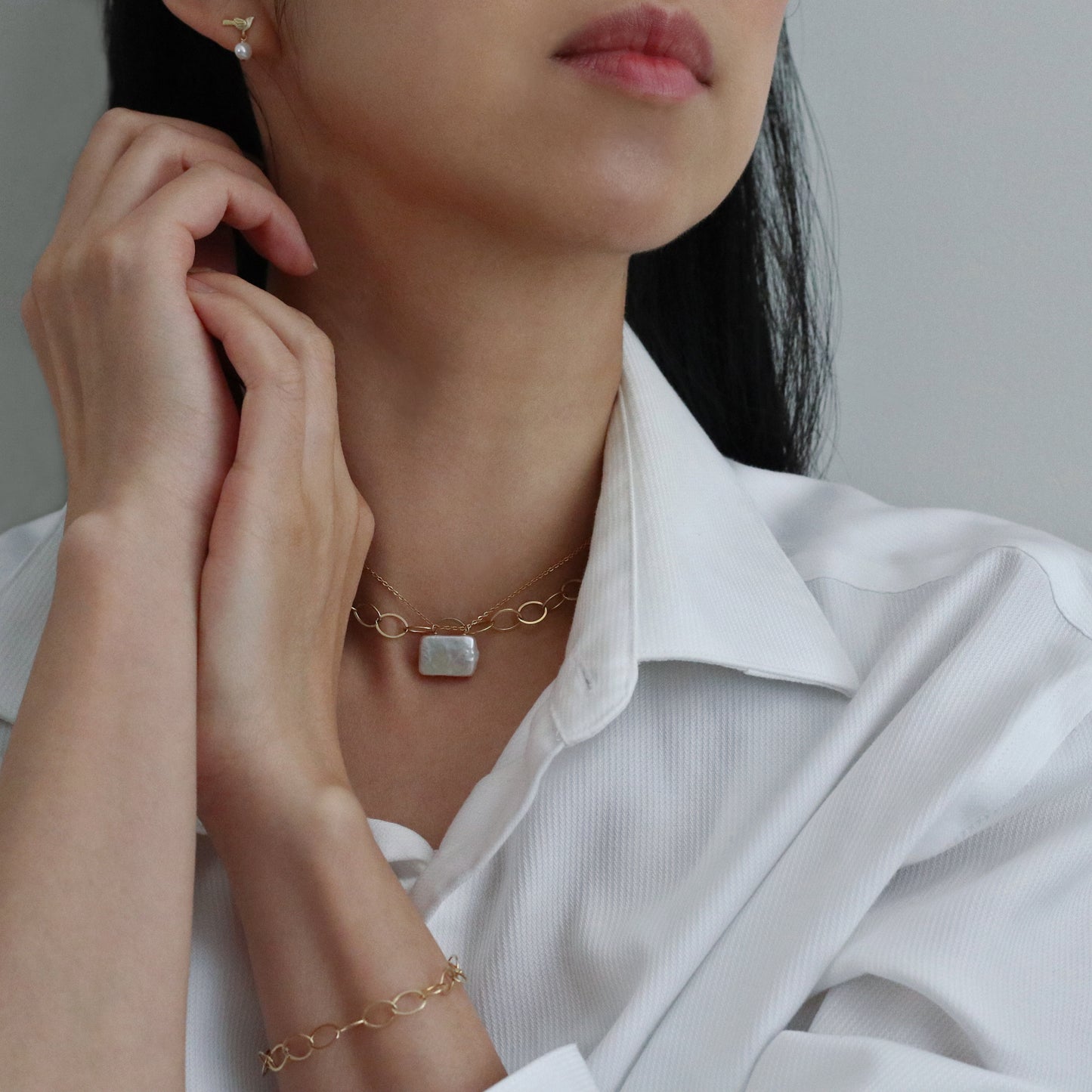 RECTANGULAR PEARL NECKLACE - GOLD