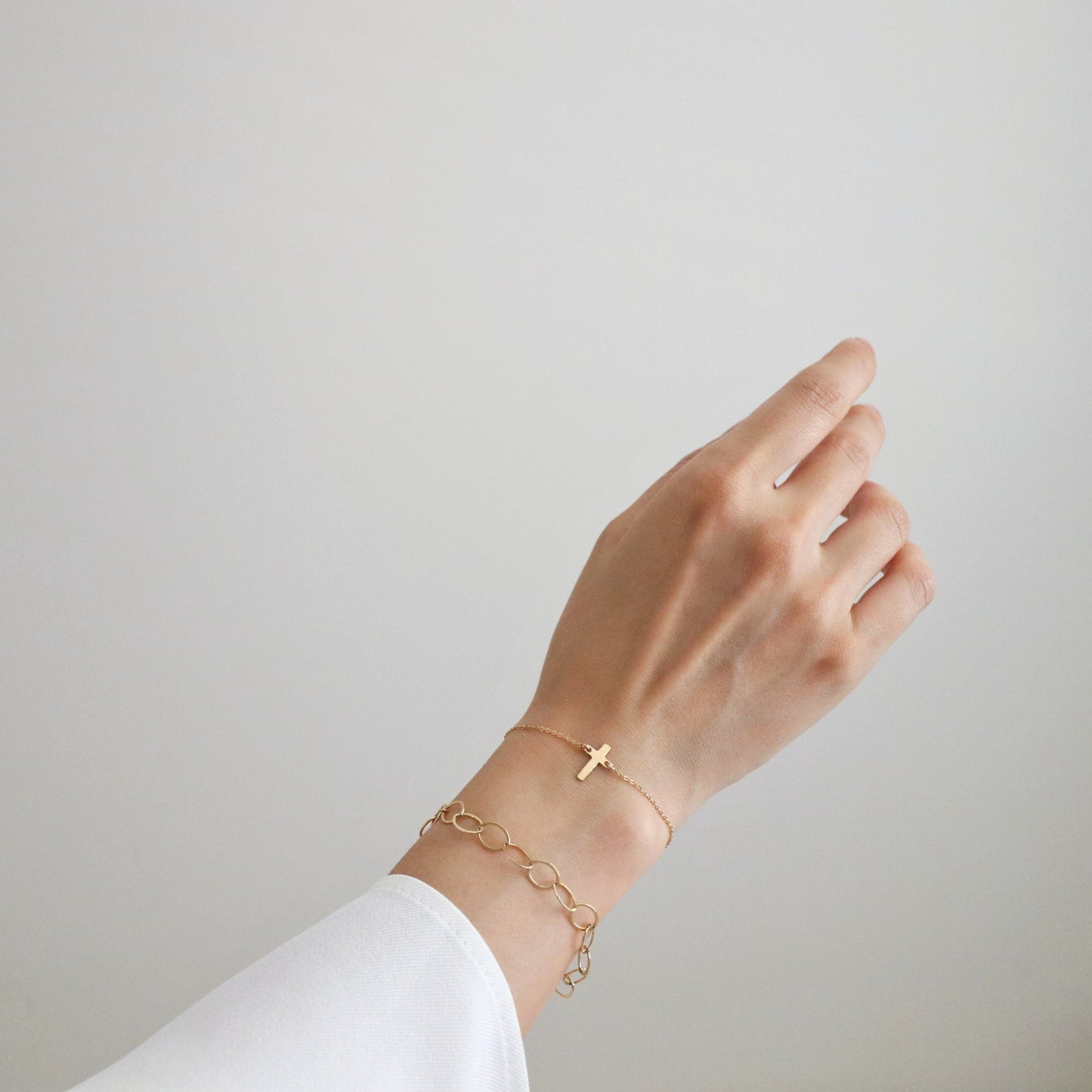 MINI CROSS BRACELET - GOLD