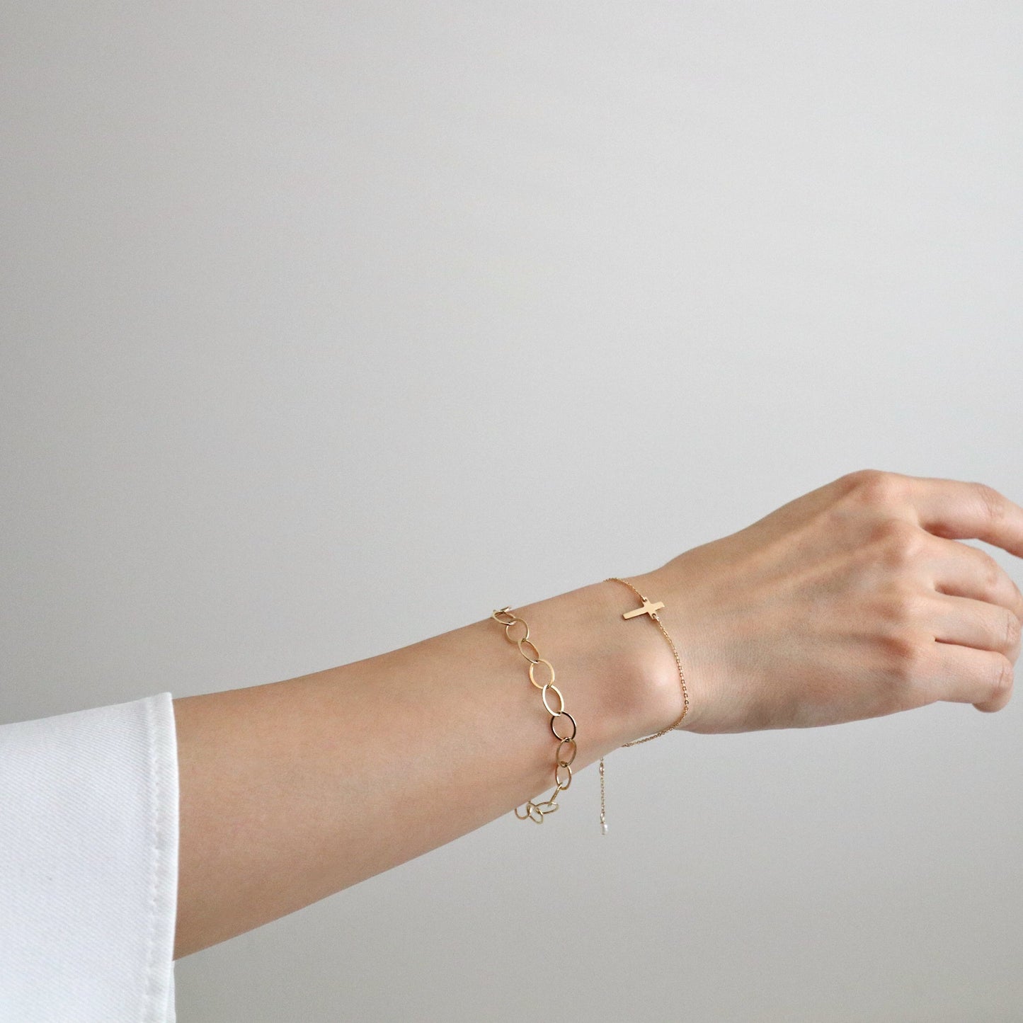 MINI CROSS BRACELET - GOLD