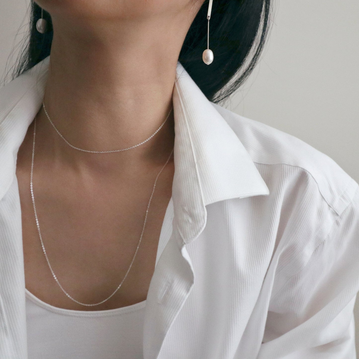 FEATHERWEIGHT LONG NECKLACE - SILVER